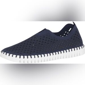Like New Ilse Jacobsen “Tulip 139” navy perforated sneaker